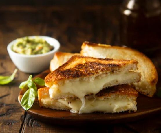 3 Quick Breakfast Recipes Using Cheese Slices